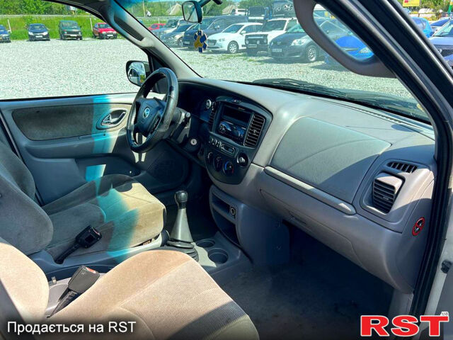 Мазда Трибьют, объемом двигателя 2 л и пробегом 250 тыс. км за 2800 $, фото 6 на Automoto.ua