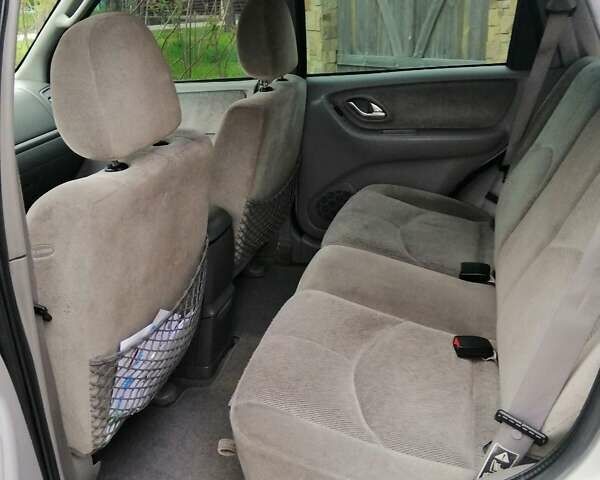 Мазда Трибьют 2002 в Ирпене на Automoto.ua Мазда Трибьют, объемом двигателя 3 л и пробегом 271 тыс. км за 5799 $, фото 11 на Automoto.ua