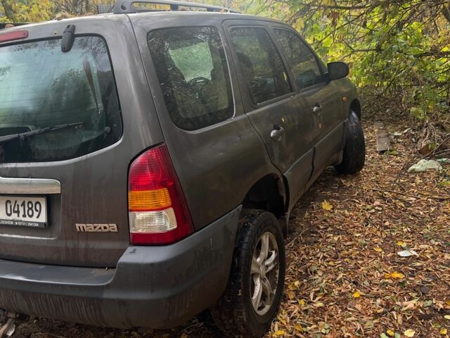 Сірий Мазда Трибьют, об'ємом двигуна 2 л та пробігом 260 тис. км за 2500 $, фото 2 на Automoto.ua