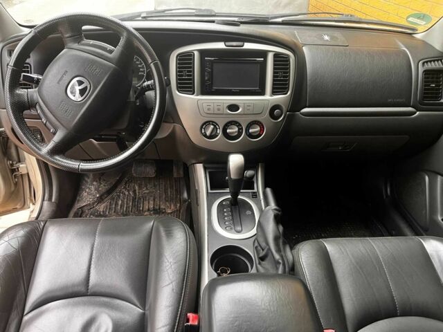 Серый Мазда Трибьют, объемом двигателя 3 л и пробегом 158 тыс. км за 5700 $, фото 8 на Automoto.ua