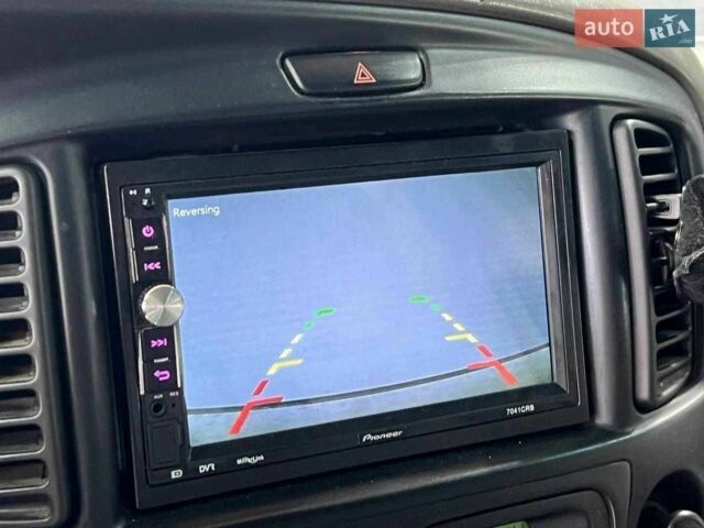 Зелений Мазда Трибьют, об'ємом двигуна 2 л та пробігом 358 тис. км за 3800 $, фото 9 на Automoto.ua