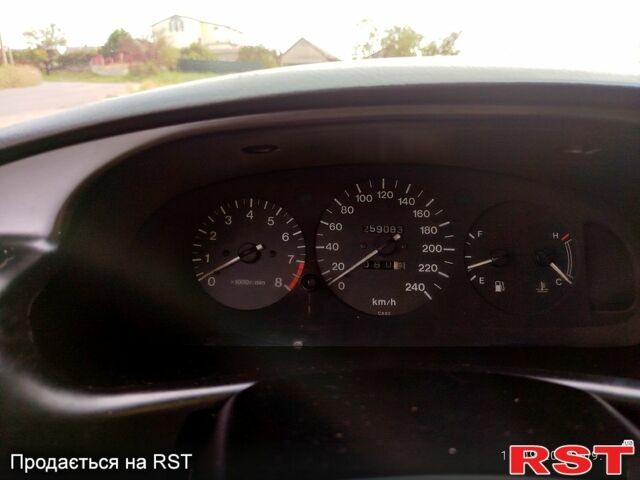 Красный Мазда Кседос 6, объемом двигателя 1.6 л и пробегом 265 тыс. км за 2500 $, фото 7 на Automoto.ua