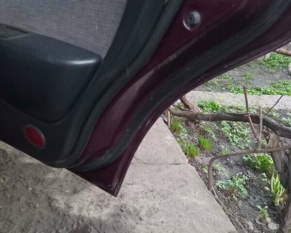 Червоний Мазда Кседос 6, об'ємом двигуна 2 л та пробігом 280 тис. км за 2800 $, фото 5 на Automoto.ua