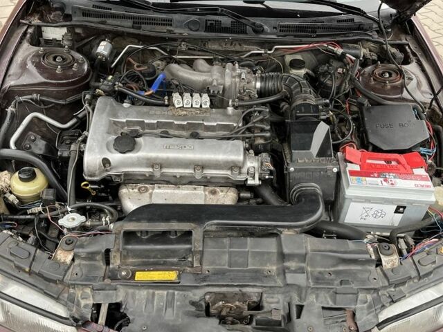 Червоний Мазда Кседос 6, об'ємом двигуна 1.6 л та пробігом 263 тис. км за 2100 $, фото 7 на Automoto.ua