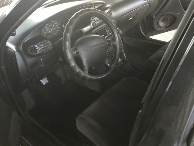 Сірий Мазда Кседос 6, об'ємом двигуна 2 л та пробігом 465 тис. км за 1800 $, фото 5 на Automoto.ua