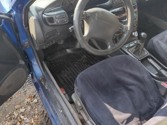 Синій Мазда Кседос 6, об'ємом двигуна 2 л та пробігом 280 тис. км за 2000 $, фото 3 на Automoto.ua