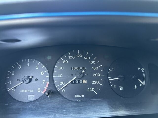 Синій Мазда Кседос 6, об'ємом двигуна 2 л та пробігом 380 тис. км за 1500 $, фото 11 на Automoto.ua