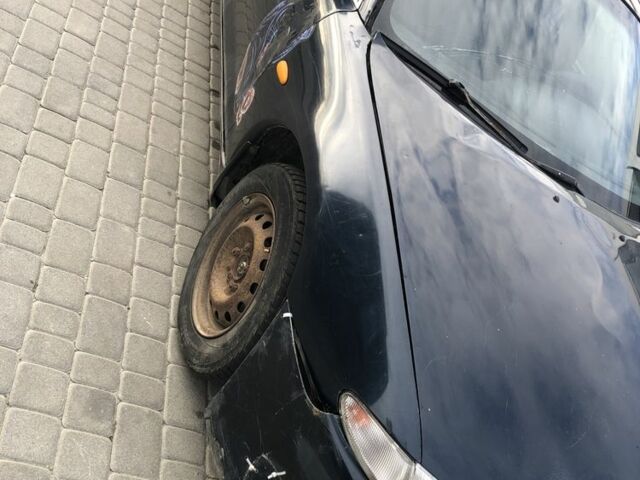 Зелений Мазда Кседос 6, об'ємом двигуна 2 л та пробігом 243 тис. км за 1100 $, фото 1 на Automoto.ua