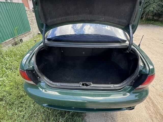 Зелений Мазда Кседос 6, об'ємом двигуна 2 л та пробігом 490 тис. км за 2000 $, фото 11 на Automoto.ua