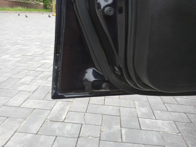 Чорний Мазда Кседос 9, об'ємом двигуна 2 л та пробігом 340 тис. км за 2800 $, фото 10 на Automoto.ua