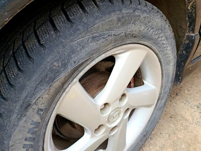 Чорний Мазда Кседос 9, об'ємом двигуна 2.5 л та пробігом 0 тис. км за 2000 $, фото 1 на Automoto.ua