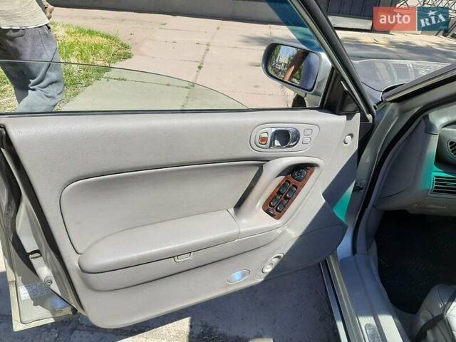 Мазда Кседос 9, объемом двигателя 2.5 л и пробегом 344 тыс. км за 4200 $, фото 5 на Automoto.ua