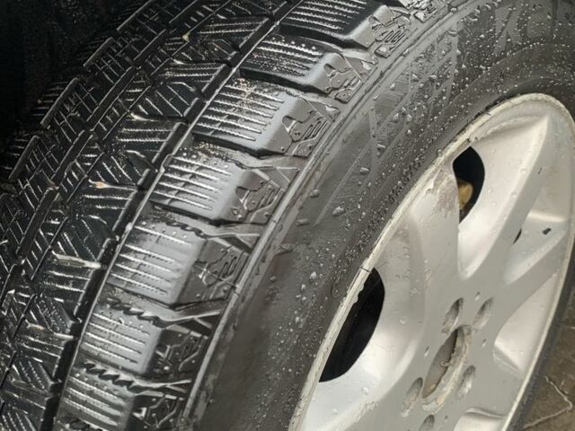 Синий Мазда Кседос 9, объемом двигателя 2 л и пробегом 407 тыс. км за 1950 $, фото 6 на Automoto.ua