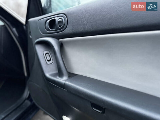 Синий Мазда Кседос 9, объемом двигателя 2.26 л и пробегом 185 тыс. км за 2200 $, фото 12 на Automoto.ua