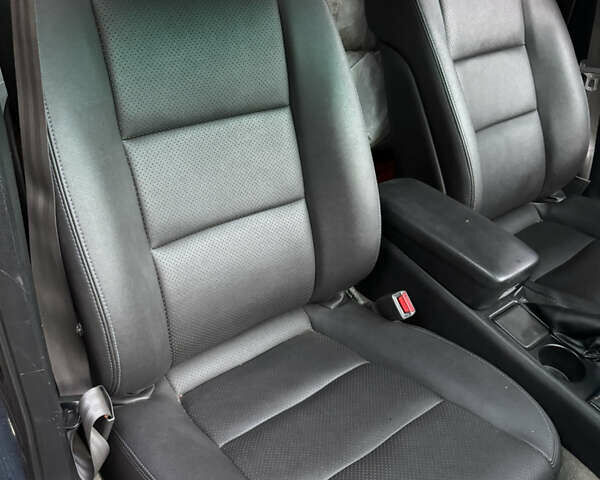 Синий Мазда Кседос 9, объемом двигателя 2.5 л и пробегом 288 тыс. км за 3500 $, фото 4 на Automoto.ua