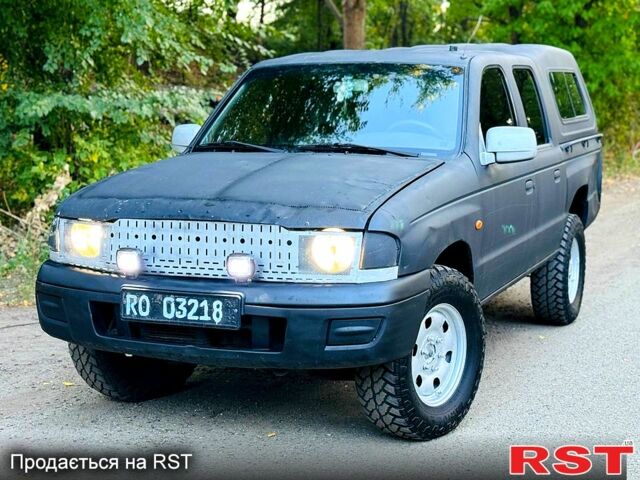 Черный Мазда B 2500, объемом двигателя 2.5 л и пробегом 280 тыс. км за 2950 $, фото 1 на Automoto.ua