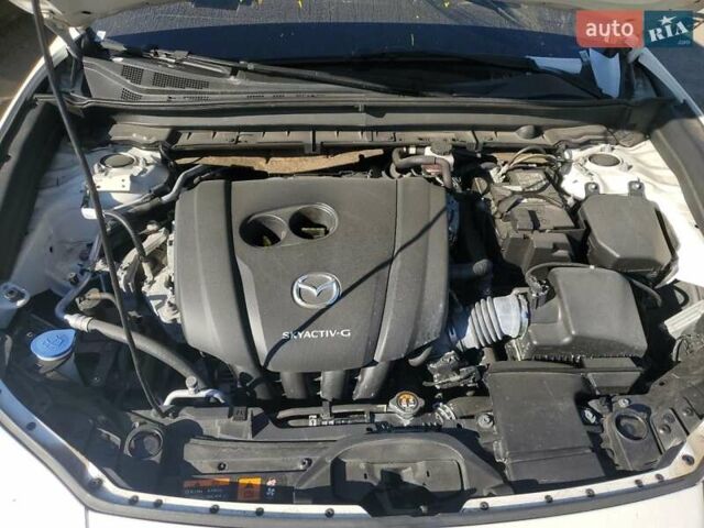 Білий Мазда CX-30, об'ємом двигуна 2.5 л та пробігом 96 тис. км за 3900 $, фото 11 на Automoto.ua