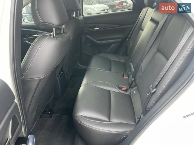 Белый Мазда CX-30, объемом двигателя 2.5 л и пробегом 45 тыс. км за 18450 $, фото 17 на Automoto.ua