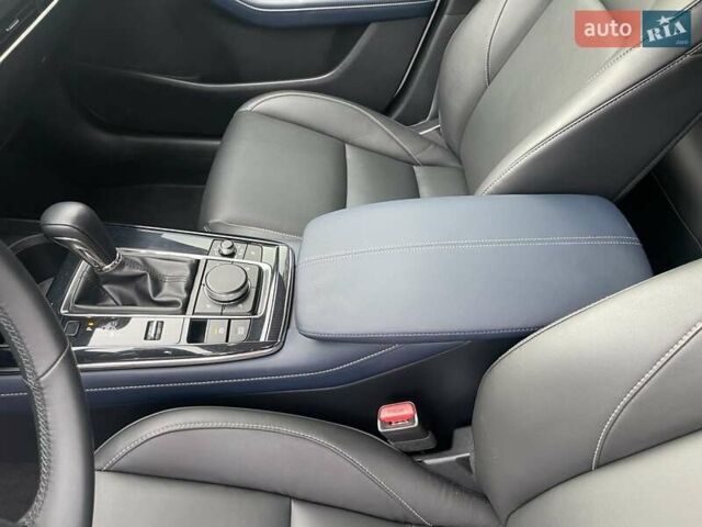 Белый Мазда CX-30, объемом двигателя 2.5 л и пробегом 45 тыс. км за 18450 $, фото 10 на Automoto.ua