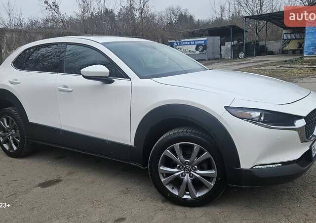 Белый Мазда CX-30, объемом двигателя 2.5 л и пробегом 141 тыс. км за 16400 $, фото 6 на Automoto.ua
