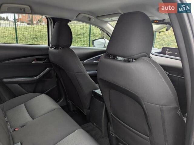 Белый Мазда CX-30, объемом двигателя 2.5 л и пробегом 43 тыс. км за 17799 $, фото 52 на Automoto.ua