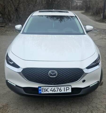 Белый Мазда CX-30, объемом двигателя 2.5 л и пробегом 141 тыс. км за 16400 $, фото 10 на Automoto.ua