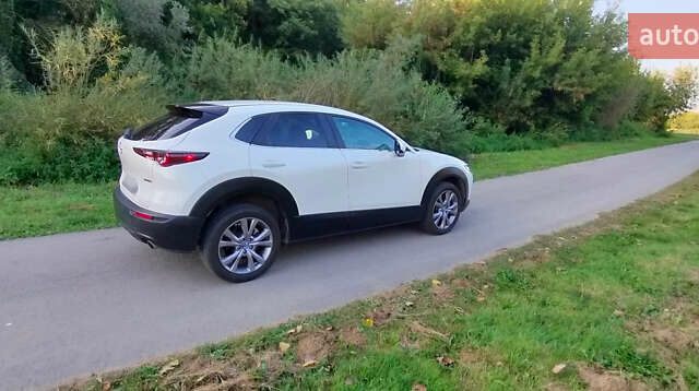 Белый Мазда CX-30, объемом двигателя 2 л и пробегом 115 тыс. км за 18300 $, фото 5 на Automoto.ua