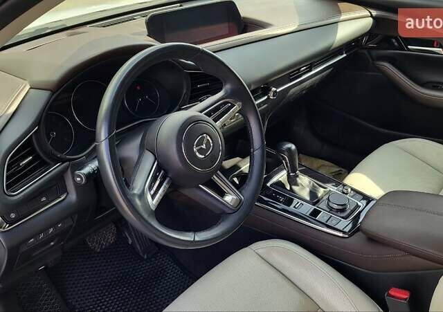 Белый Мазда CX-30, объемом двигателя 2.5 л и пробегом 78 тыс. км за 20500 $, фото 13 на Automoto.ua