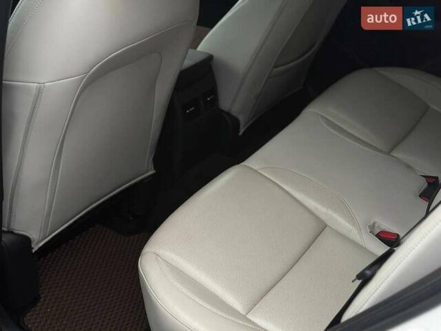 Белый Мазда CX-30, объемом двигателя 2.5 л и пробегом 68 тыс. км за 22500 $, фото 6 на Automoto.ua