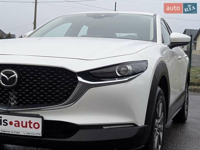 Белый Мазда CX-30, объемом двигателя 2.5 л и пробегом 43 тыс. км за 17799 $, фото 5 на Automoto.ua