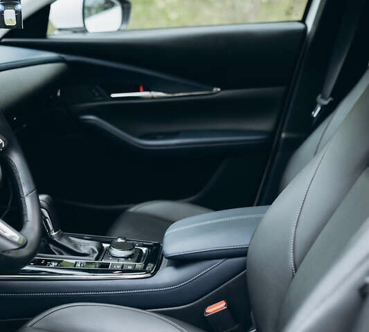 Белый Мазда CX-30, объемом двигателя 2.5 л и пробегом 40 тыс. км за 21000 $, фото 43 на Automoto.ua