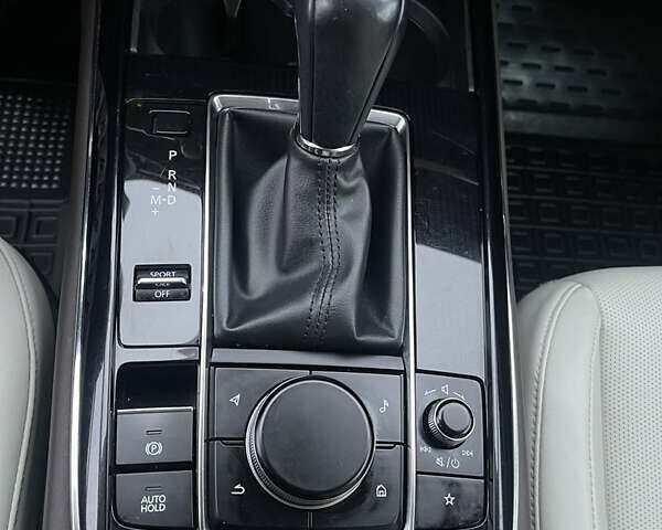 Белый Мазда CX-30, объемом двигателя 2.5 л и пробегом 103 тыс. км за 18200 $, фото 26 на Automoto.ua