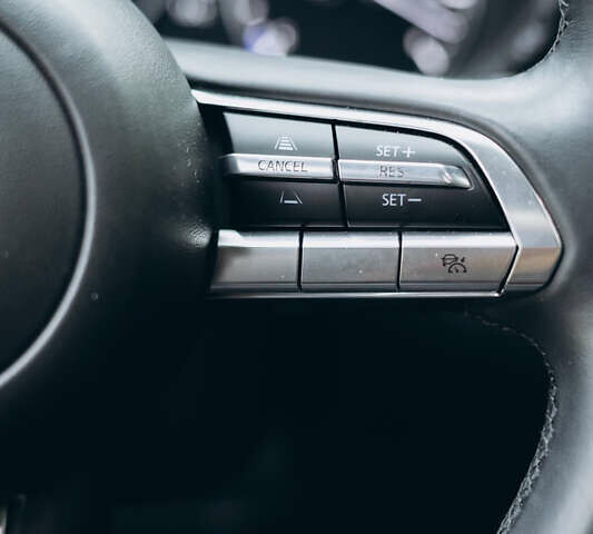 Белый Мазда CX-30, объемом двигателя 2.5 л и пробегом 40 тыс. км за 21000 $, фото 54 на Automoto.ua