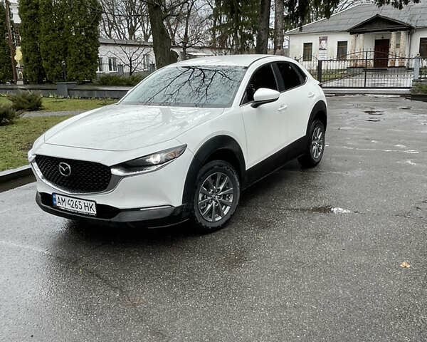 Білий Мазда CX-30, об'ємом двигуна 2.49 л та пробігом 25 тис. км за 19400 $, фото 1 на Automoto.ua