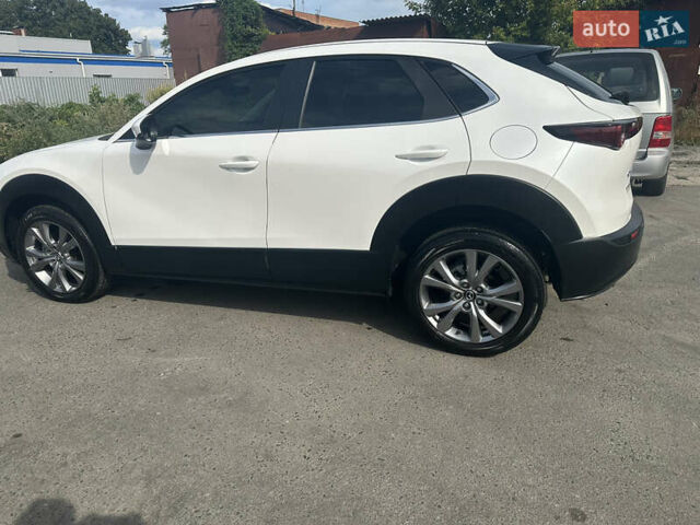 Белый Мазда CX-30, объемом двигателя 2.5 л и пробегом 48 тыс. км за 23200 $, фото 3 на Automoto.ua