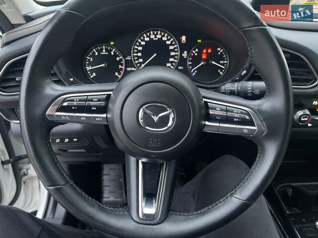 Белый Мазда CX-30, объемом двигателя 2.5 л и пробегом 103 тыс. км за 18200 $, фото 33 на Automoto.ua