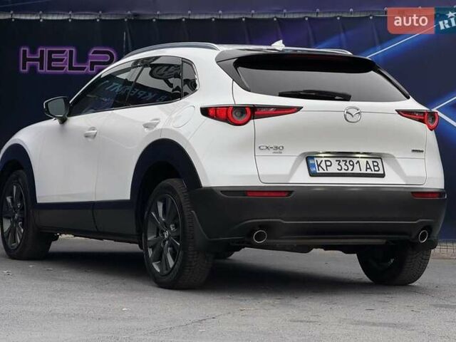 Белый Мазда CX-30, объемом двигателя 2.5 л и пробегом 68 тыс. км за 22500 $, фото 3 на Automoto.ua