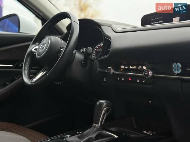 Белый Мазда CX-30, объемом двигателя 2.5 л и пробегом 68 тыс. км за 22500 $, фото 7 на Automoto.ua