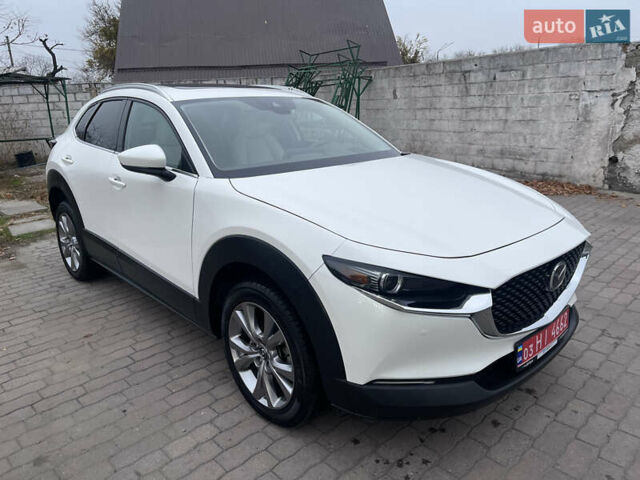 Белый Мазда CX-30, объемом двигателя 2.5 л и пробегом 103 тыс. км за 18200 $, фото 1 на Automoto.ua