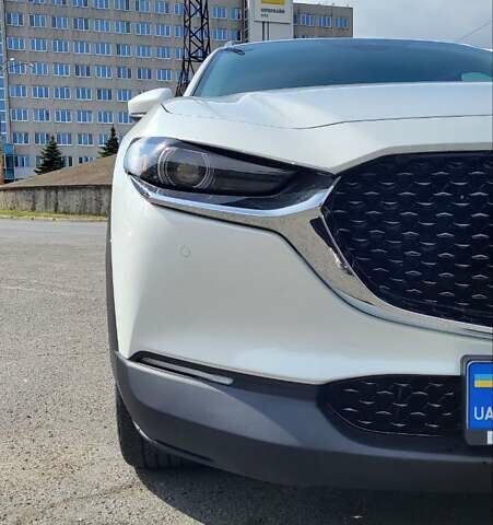 Білий Мазда CX-30, об'ємом двигуна 2.5 л та пробігом 78 тис. км за 20800 $, фото 4 на Automoto.ua