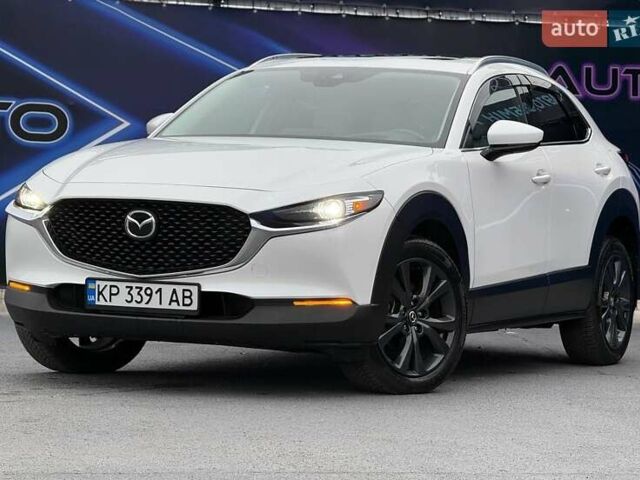 Белый Мазда CX-30, объемом двигателя 2.5 л и пробегом 68 тыс. км за 22500 $, фото 4 на Automoto.ua