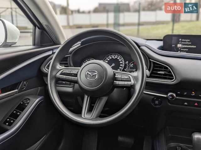 Белый Мазда CX-30, объемом двигателя 2.5 л и пробегом 43 тыс. км за 17799 $, фото 37 на Automoto.ua