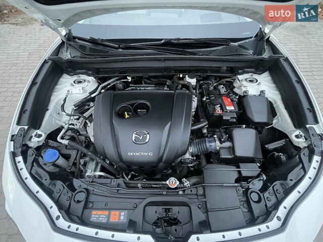 Белый Мазда CX-30, объемом двигателя 2.5 л и пробегом 103 тыс. км за 18200 $, фото 38 на Automoto.ua