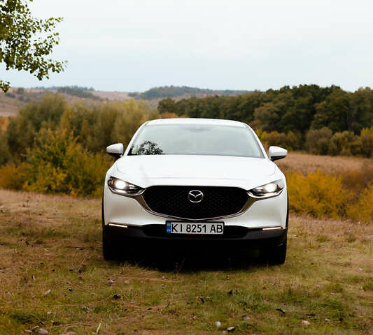 Белый Мазда CX-30, объемом двигателя 2.5 л и пробегом 40 тыс. км за 21000 $, фото 8 на Automoto.ua