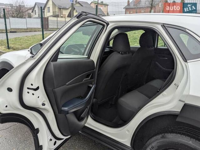 Белый Мазда CX-30, объемом двигателя 2.5 л и пробегом 43 тыс. км за 17799 $, фото 46 на Automoto.ua