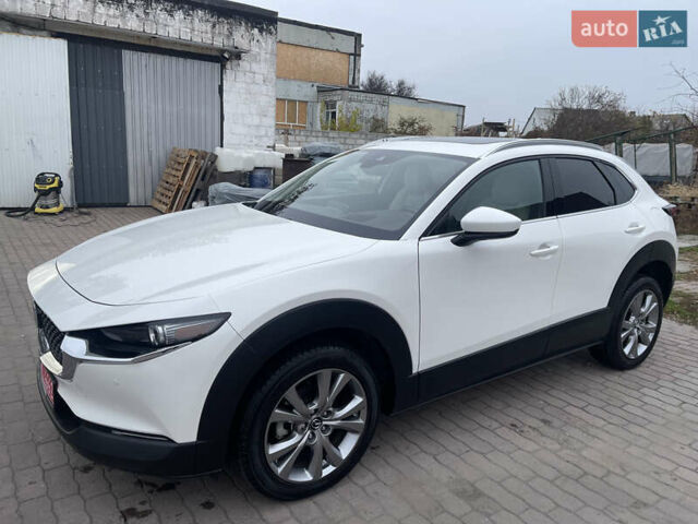 Белый Мазда CX-30, объемом двигателя 2.5 л и пробегом 103 тыс. км за 18200 $, фото 5 на Automoto.ua