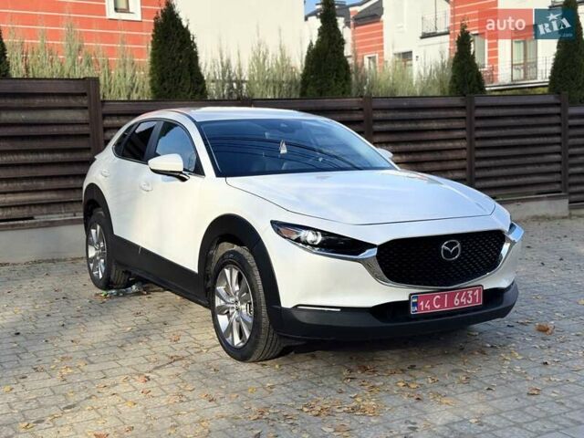 Белый Мазда CX-30, объемом двигателя 2.5 л и пробегом 59 тыс. км за 17900 $, фото 3 на Automoto.ua
