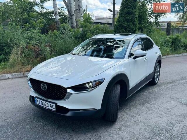 Белый Мазда CX-30, объемом двигателя 2.49 л и пробегом 37 тыс. км за 22900 $, фото 4 на Automoto.ua