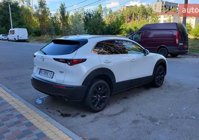 Белый Мазда CX-30, объемом двигателя 2.49 л и пробегом 52 тыс. км за 22500 $, фото 6 на Automoto.ua