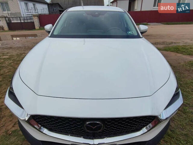 Білий Мазда CX-30, об'ємом двигуна 2.5 л та пробігом 80 тис. км за 14000 $, фото 3 на Automoto.ua
